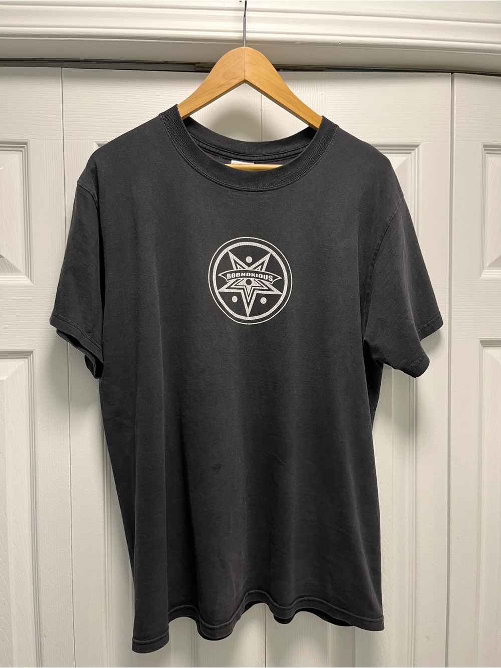 2000s Bobnoxious Canadian band tee